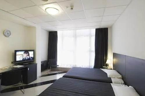 Hotel Executive Business